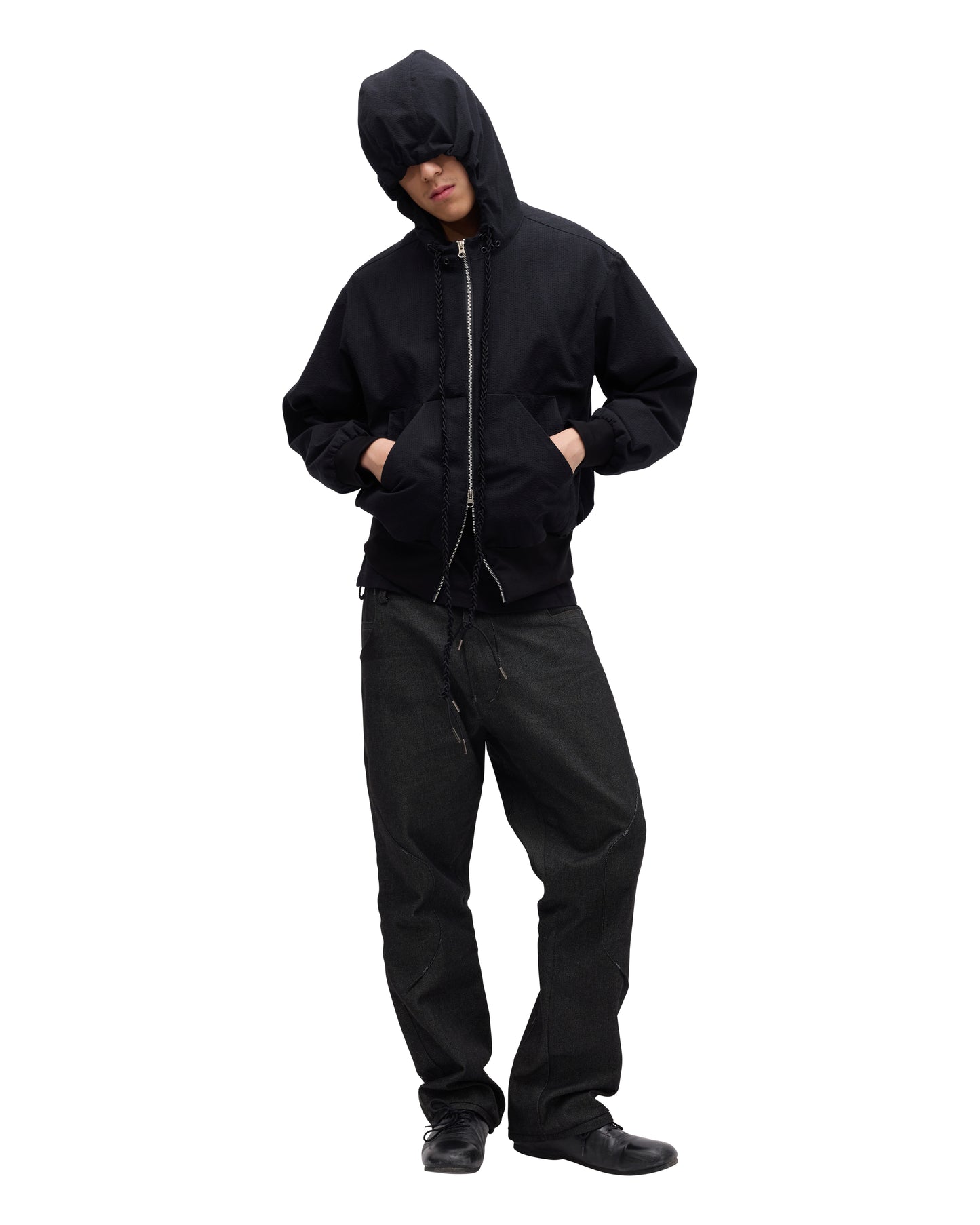 “STONEFISH” ZIP-UP HOODIE IN OBSIDIAN SEERSUCKER