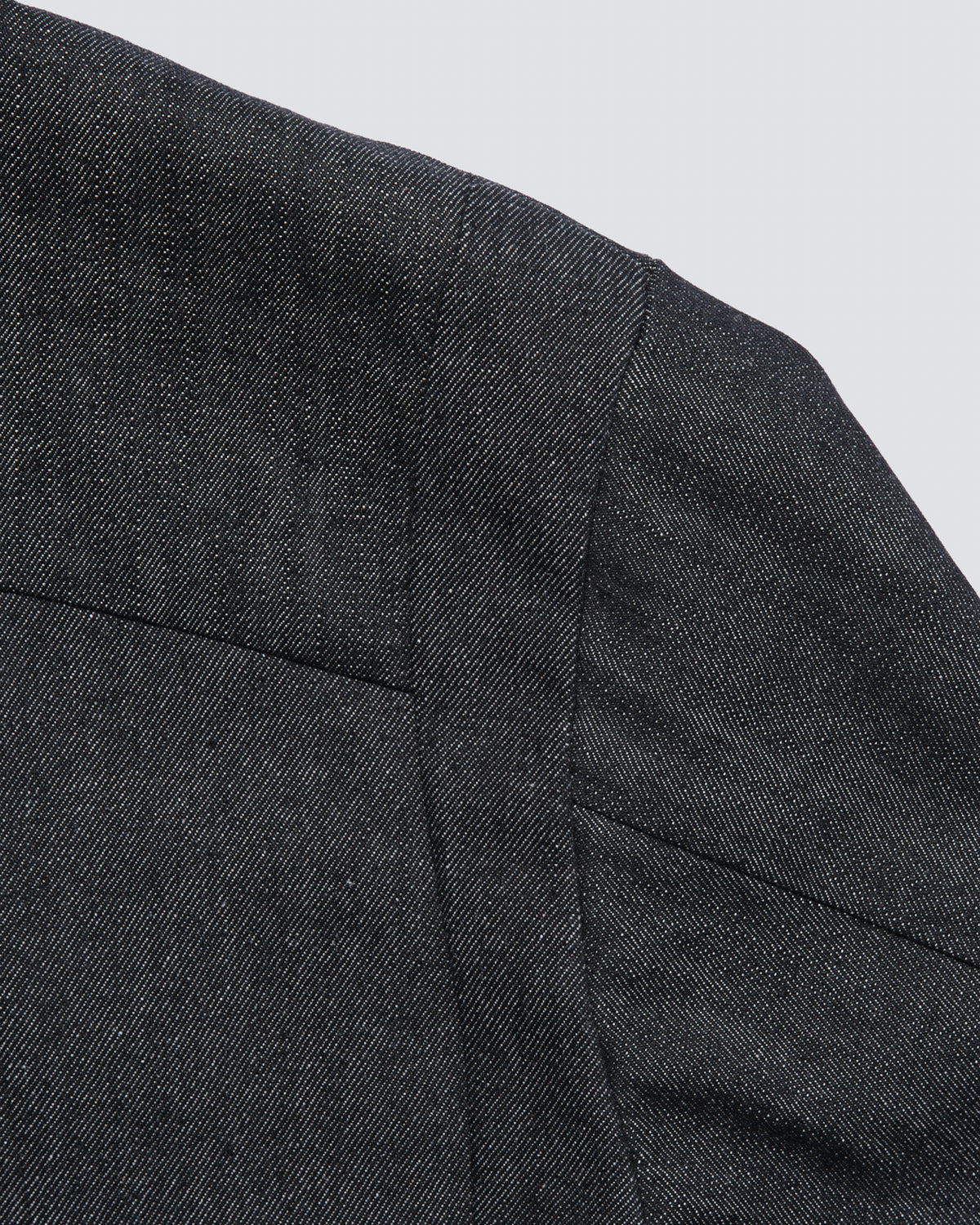 “LILIM” TRUCKET JACKET