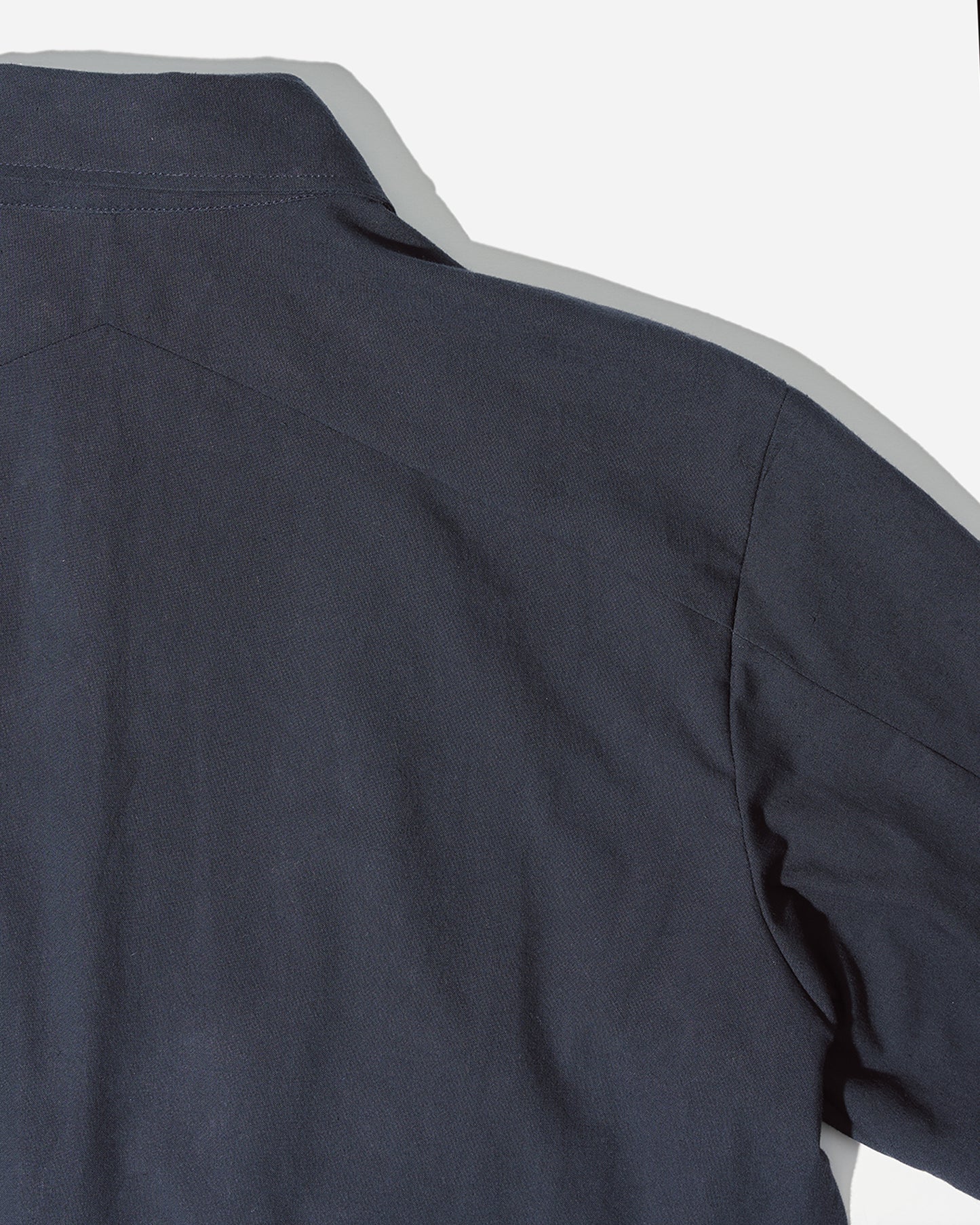 “GIL” SHIRT IN DARK NAVY