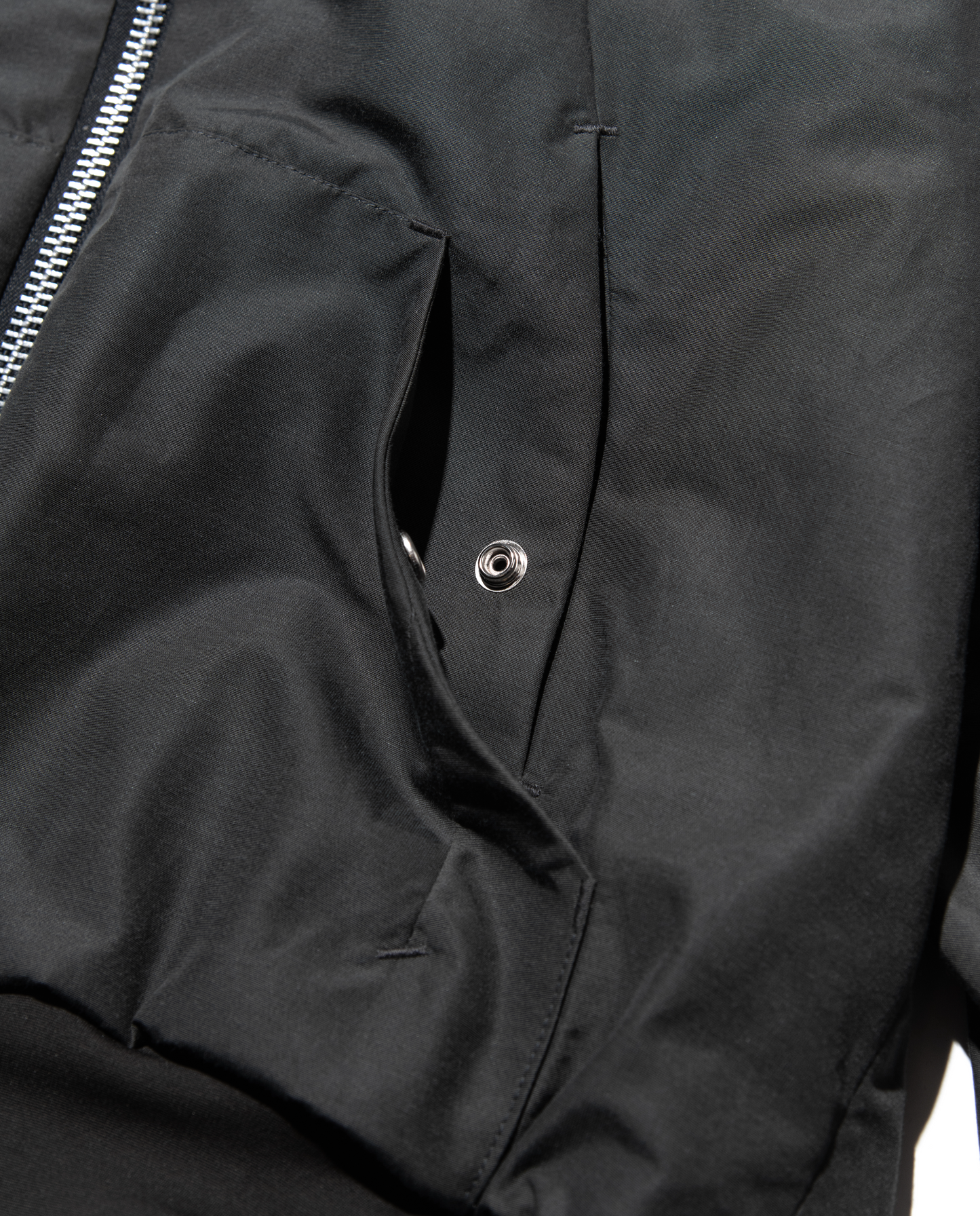 IRON ''VOID'' Headphone Hooded-Jacket