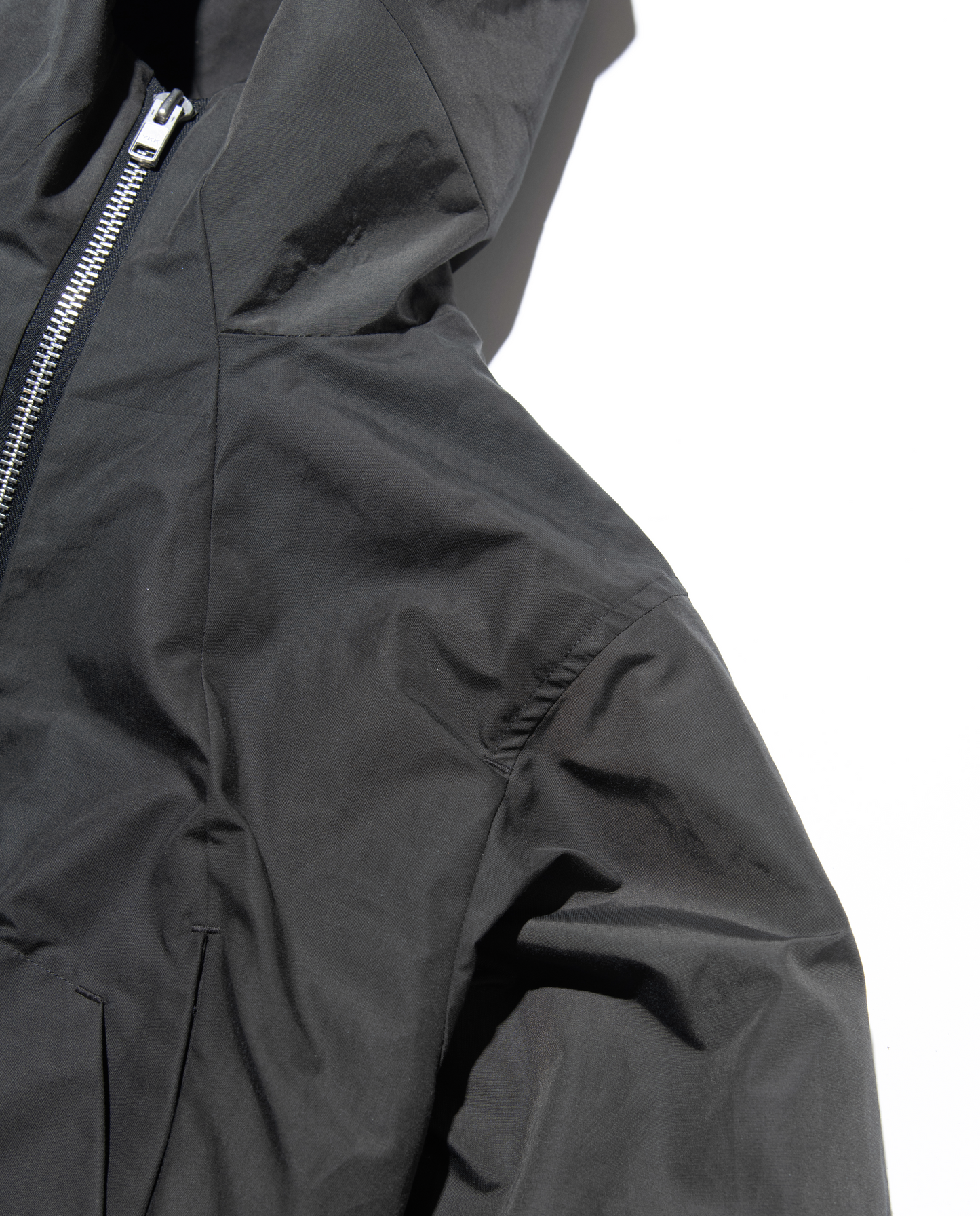 IRON ''VOID'' Headphone Hooded-Jacket